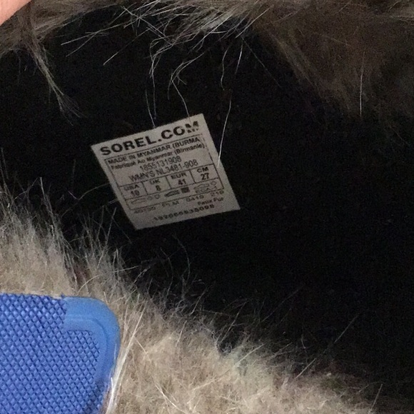 Sorel size 10 boots - Picture 3 of 4